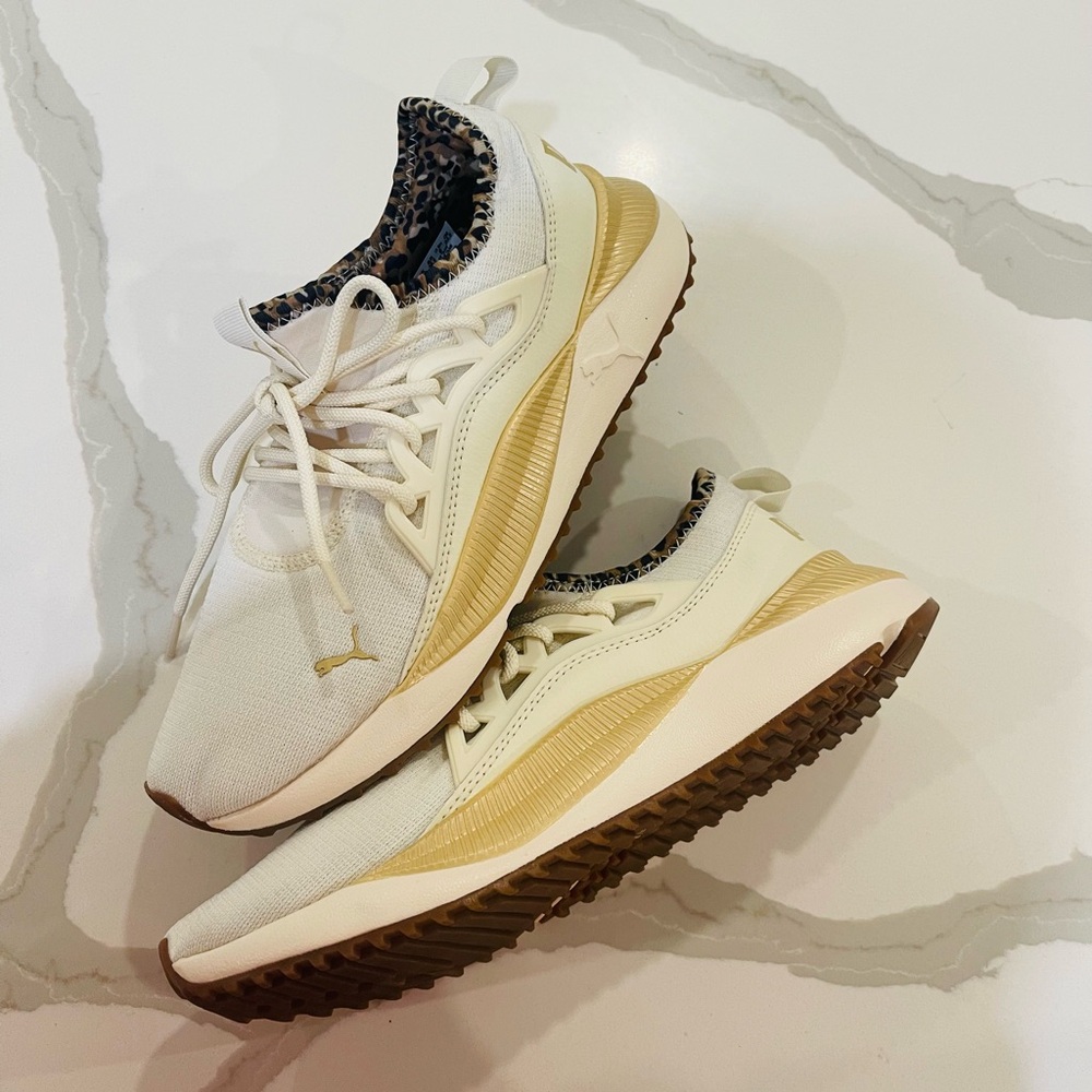 Puma Sneakers